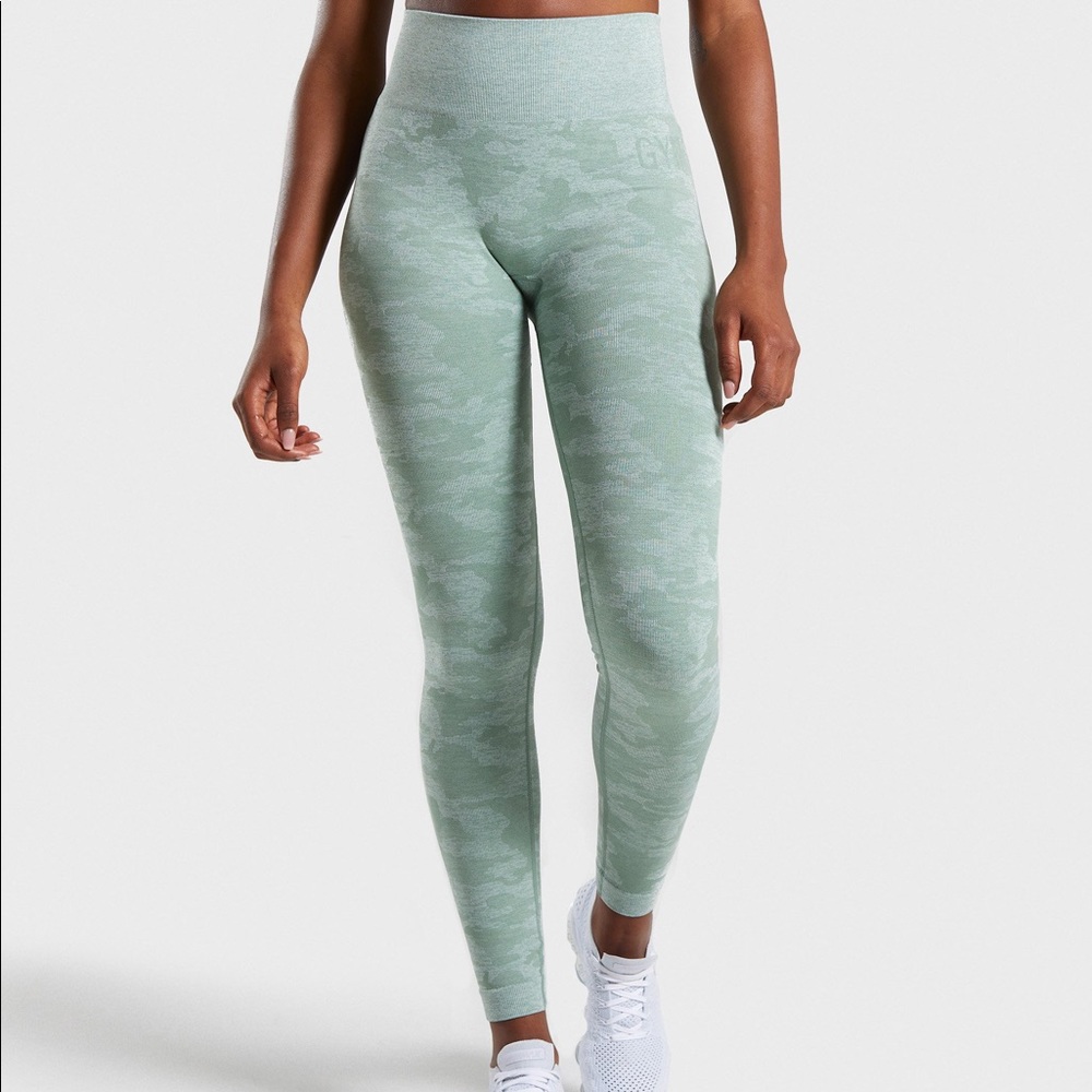 Gymshark adapt camo seamless sage green legging